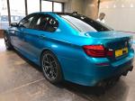 BMW M5 Gloss Atomic Teal by Impressive Wrap 2017 года (JP)